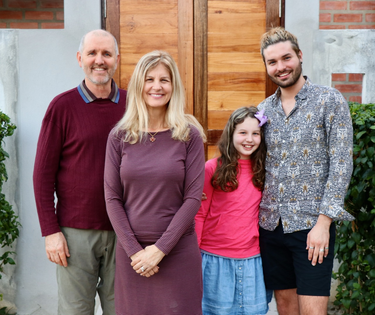  Joel, Kelly, Janaya, and John in Chiang Mai 